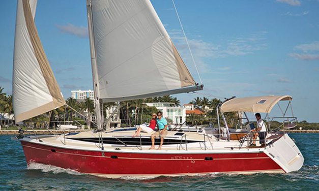Smartplug Offered On Marlow-Hunter Boats