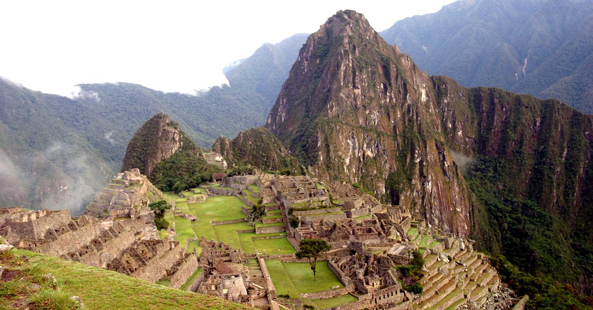 Machu Picchu en presencia de sus Dioses