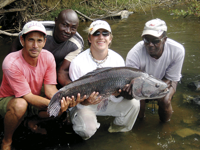 Pescando en la Misteriosa Selva Amazónica